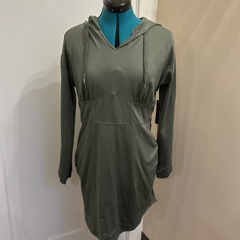 NWT Size Large Soft Long Sleeve Green Hooded Dress